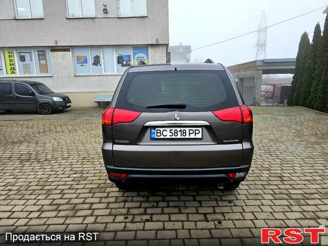 Коричневий Міцубісі Паджеро Спорт, об'ємом двигуна 2.5 л та пробігом 395 тис. км за 14000 $, фото 5 на Automoto.ua
