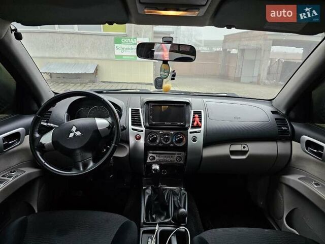 Коричневый Мицубиси Паджеро Спорт, объемом двигателя 2.48 л и пробегом 395 тыс. км за 14200 $, фото 14 на Automoto.ua