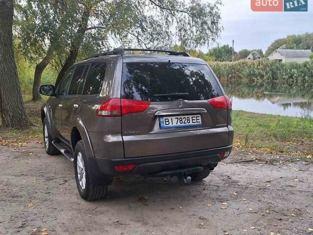 Мицубиси Паджеро Спорт 2014 в Кременчуге на Automoto.ua Коричневый Мицубиси Паджеро Спорт, объемом двигателя 2.48 л и пробегом 184 тыс. км за 16993 $, фото 4 на Automoto.ua