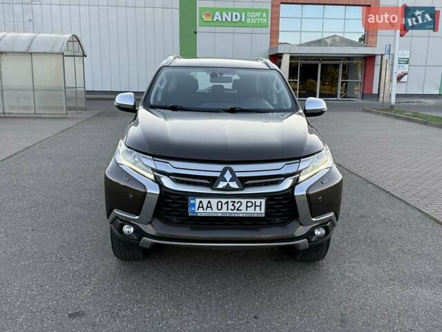 Коричневий Міцубісі Паджеро Спорт, об'ємом двигуна 2.44 л та пробігом 239 тис. км за 23900 $, фото 3 на Automoto.ua