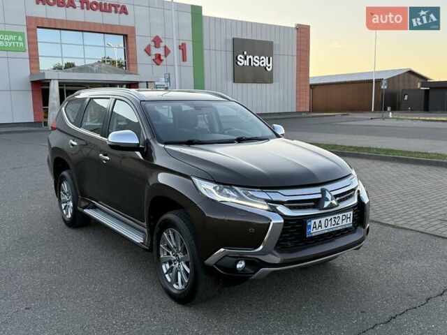 Коричневий Міцубісі Паджеро Спорт, об'ємом двигуна 2.44 л та пробігом 239 тис. км за 23900 $, фото 2 на Automoto.ua