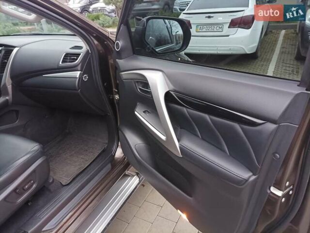 Коричневый Мицубиси Паджеро Спорт, объемом двигателя 2.44 л и пробегом 40 тыс. км за 30000 $, фото 17 на Automoto.ua