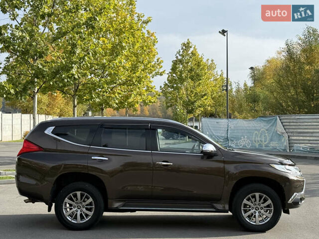 Мицубиси Паджеро Спорт 2018 в Киеве на Automoto.ua Коричневый Мицубиси Паджеро Спорт, объемом двигателя 2.44 л и пробегом 74 тыс. км за 27400 $, фото 9 на Automoto.ua
