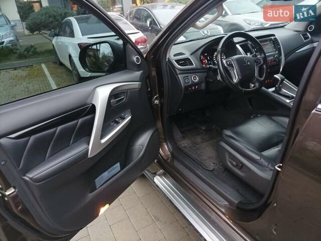 Коричневый Мицубиси Паджеро Спорт, объемом двигателя 2.44 л и пробегом 40 тыс. км за 30000 $, фото 13 на Automoto.ua