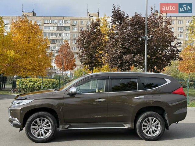 Мицубиси Паджеро Спорт 2018 в Киеве на Automoto.ua Коричневый Мицубиси Паджеро Спорт, объемом двигателя 2.44 л и пробегом 74 тыс. км за 27400 $, фото 2 на Automoto.ua