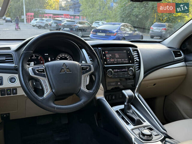 Мицубиси Паджеро Спорт 2018 в Киеве на Automoto.ua Коричневый Мицубиси Паджеро Спорт, объемом двигателя 2.44 л и пробегом 74 тыс. км за 27400 $, фото 33 на Automoto.ua