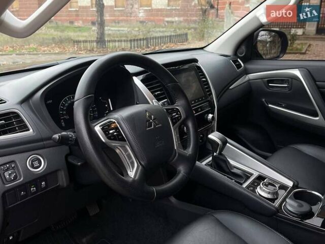 Коричневий Міцубісі Паджеро Спорт, об'ємом двигуна 2.44 л та пробігом 131 тис. км за 34499 $, фото 16 на Automoto.ua