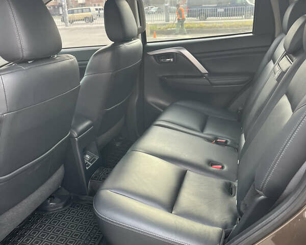 Коричневый Мицубиси Паджеро Спорт, объемом двигателя 2.44 л и пробегом 47 тыс. км за 35000 $, фото 17 на Automoto.ua