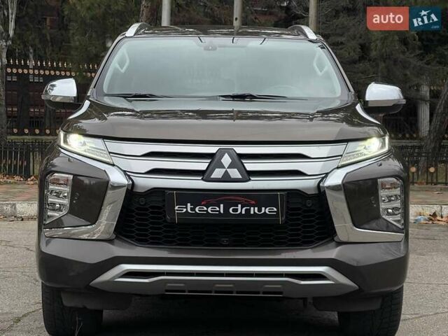 Коричневий Міцубісі Паджеро Спорт, об'ємом двигуна 2.44 л та пробігом 131 тис. км за 34499 $, фото 11 на Automoto.ua