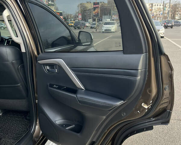 Коричневый Мицубиси Паджеро Спорт, объемом двигателя 2.44 л и пробегом 47 тыс. км за 35000 $, фото 24 на Automoto.ua