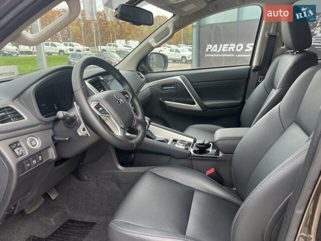 Коричневый Мицубиси Паджеро Спорт, объемом двигателя 2.44 л и пробегом 1 тыс. км за 46208 $, фото 6 на Automoto.ua