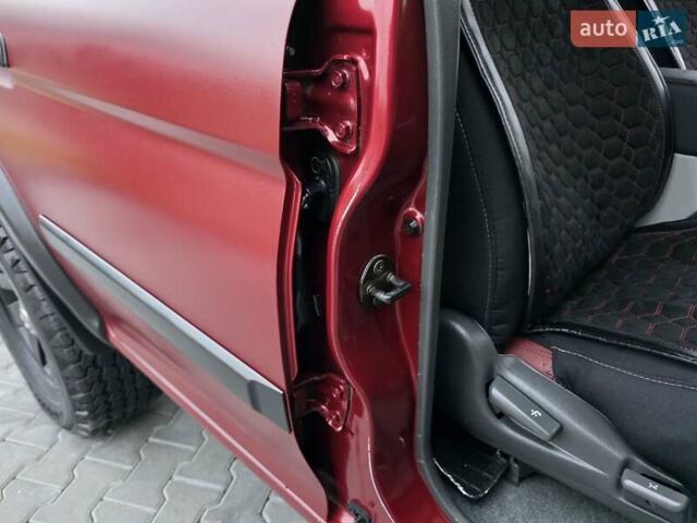 Красный Мицубиси Паджеро Спорт, объемом двигателя 3 л и пробегом 155 тыс. км за 5777 $, фото 39 на Automoto.ua