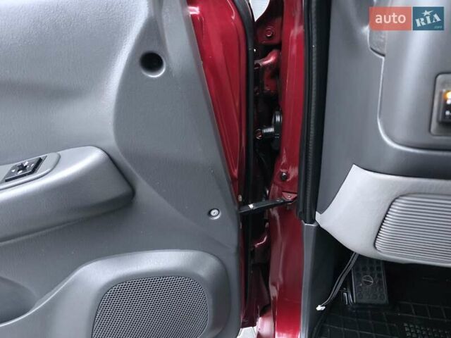 Красный Мицубиси Паджеро Спорт, объемом двигателя 3 л и пробегом 155 тыс. км за 5777 $, фото 47 на Automoto.ua