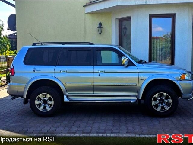 Міцубісі Паджеро Спорт, об'ємом двигуна 2.5 л та пробігом 232 тис. км за 2800 $, фото 1 на Automoto.ua