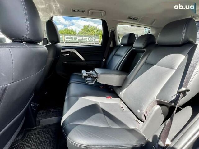 Мицубиси Паджеро Спорт, объемом двигателя 2.4 л и пробегом 50 тыс. км за 36900 $, фото 26 на Automoto.ua