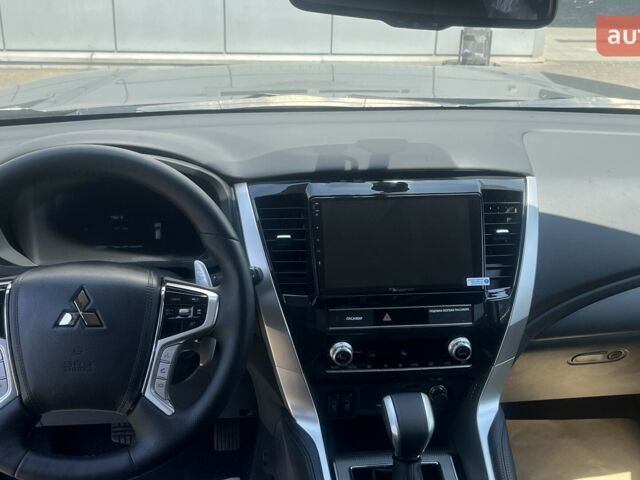 купить новое авто Мицубиси Паджеро Спорт 2024 года от официального дилера Mitsubishi "НІКО Мегаполіс" Мицубиси фото