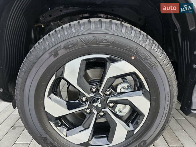 Мицубиси Паджеро Спорт, объемом двигателя 3 л и пробегом 1 тыс. км за 43500 $, фото 26 на Automoto.ua