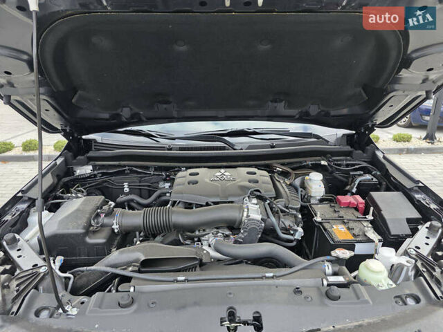 Мицубиси Паджеро Спорт, объемом двигателя 3 л и пробегом 1 тыс. км за 43500 $, фото 23 на Automoto.ua