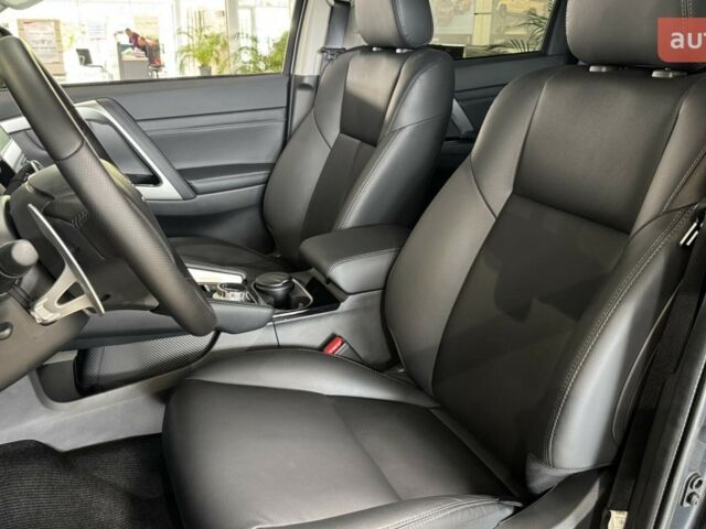 Мицубиси Паджеро Спорт 2025 года купить новое авто Мицубиси Паджеро Спорт 2025 года от официального дилера Ньютон Авто Місто Мицубиси фото