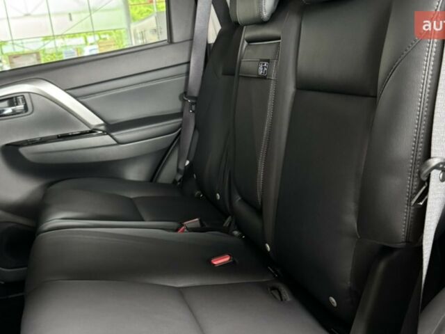 Мицубиси Паджеро Спорт 2025 года купить новое авто Мицубиси Паджеро Спорт 2025 года от официального дилера Ньютон Авто Місто Мицубиси фото