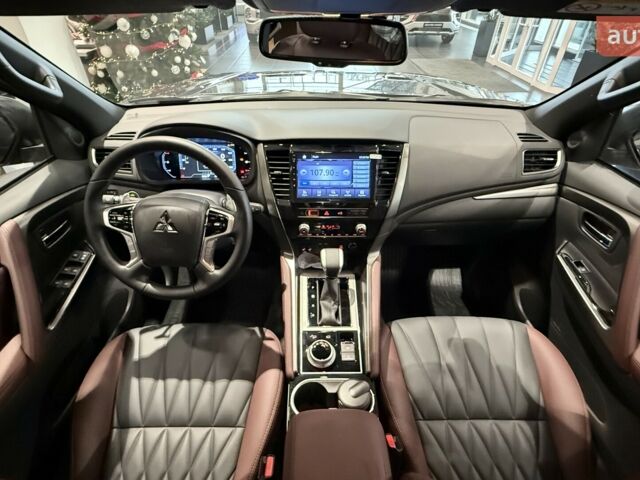 купити нове авто Міцубісі Паджеро Спорт 2025 року від офіційного дилера Автоцентр AUTO.RIA Міцубісі фото