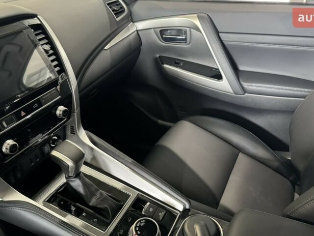 Мицубиси Паджеро Спорт 2025 года купить новое авто Мицубиси Паджеро Спорт 2025 года от официального дилера Ньютон Авто Місто Мицубиси фото