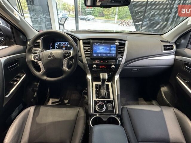 купить новое авто Мицубиси Паджеро Спорт 2025 года от официального дилера Альфа Діамант Мицубиси фото