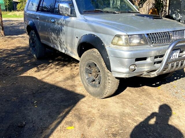 Мицубиси Паджеро Спорт 1999 в Николаеве на Automoto.ua Серый Мицубиси Паджеро Спорт, объемом двигателя 2.5 л и пробегом 325 тыс. км за 5500 $, фото 5 на Automoto.ua