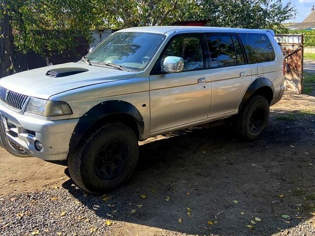 Мицубиси Паджеро Спорт 1999 в Николаеве на Automoto.ua Серый Мицубиси Паджеро Спорт, объемом двигателя 2.5 л и пробегом 325 тыс. км за 5500 $, фото 7 на Automoto.ua