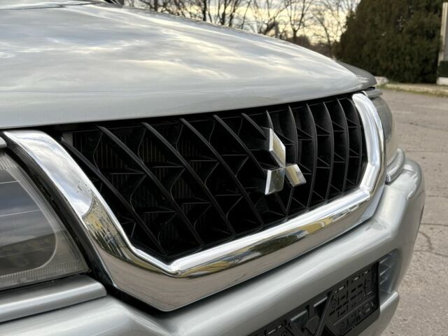 Серый Мицубиси Паджеро Спорт, объемом двигателя 3 л и пробегом 240 тыс. км за 6499 $, фото 11 на Automoto.ua