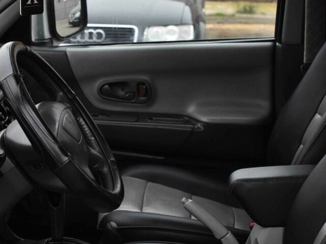 Сірий Міцубісі Паджеро Спорт, об'ємом двигуна 3 л та пробігом 240 тис. км за 6450 $, фото 9 на Automoto.ua