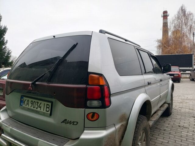 Серый Мицубиси Паджеро Спорт, объемом двигателя 3.5 л и пробегом 200 тыс. км за 5000 $, фото 4 на Automoto.ua