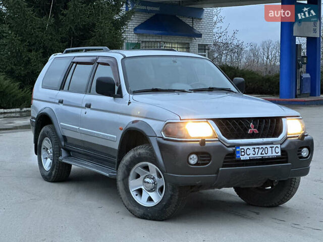 Сірий Міцубісі Паджеро Спорт, об'ємом двигуна 3 л та пробігом 250 тис. км за 5999 $, фото 16 на Automoto.ua