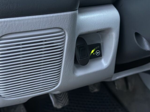 Серый Мицубиси Паджеро Спорт, объемом двигателя 3 л и пробегом 250 тыс. км за 5999 $, фото 16 на Automoto.ua