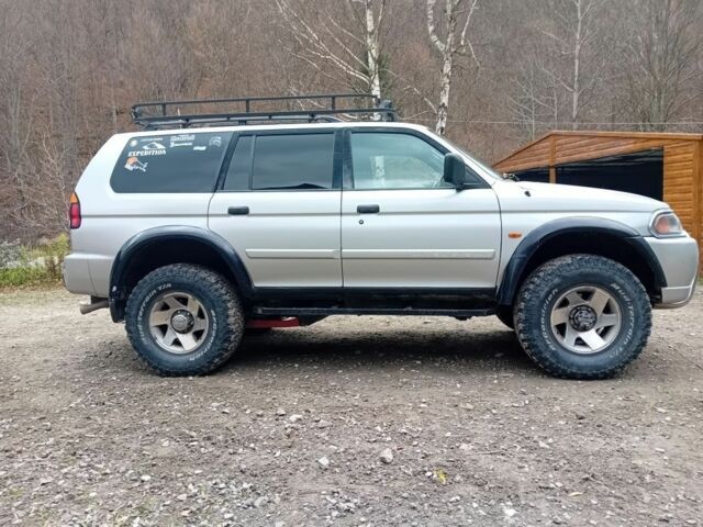 Сірий Міцубісі Паджеро Спорт, об'ємом двигуна 3 л та пробігом 376 тис. км за 2100 $, фото 2 на Automoto.ua