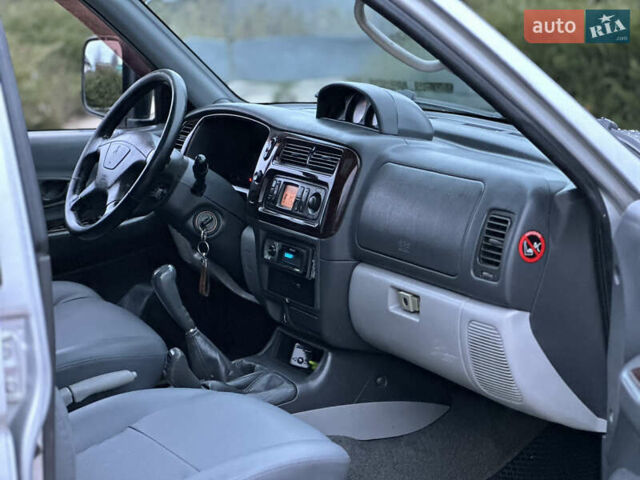 Сірий Міцубісі Паджеро Спорт, об'ємом двигуна 3 л та пробігом 250 тис. км за 5999 $, фото 7 на Automoto.ua