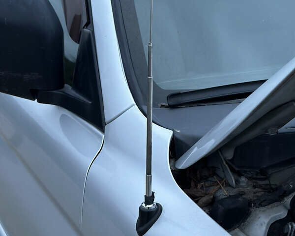 Сірий Міцубісі Паджеро Спорт, об'ємом двигуна 3 л та пробігом 250 тис. км за 5999 $, фото 21 на Automoto.ua