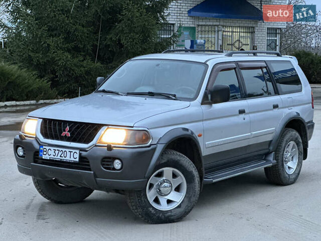 Сірий Міцубісі Паджеро Спорт, об'ємом двигуна 3 л та пробігом 250 тис. км за 5999 $, фото 15 на Automoto.ua