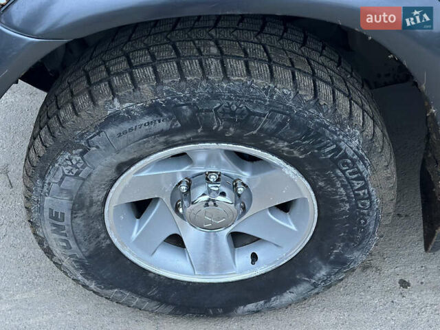 Сірий Міцубісі Паджеро Спорт, об'ємом двигуна 3 л та пробігом 250 тис. км за 5999 $, фото 18 на Automoto.ua