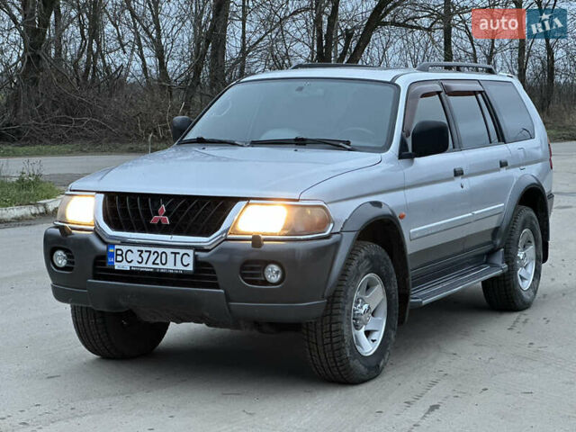 Сірий Міцубісі Паджеро Спорт, об'ємом двигуна 3 л та пробігом 250 тис. км за 5999 $, фото 2 на Automoto.ua