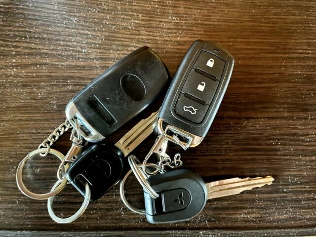 Серый Мицубиси Паджеро Спорт, объемом двигателя 3 л и пробегом 203 тыс. км за 11450 $, фото 23 на Automoto.ua