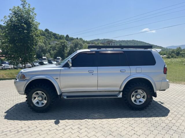 Серый Мицубиси Паджеро Спорт, объемом двигателя 3 л и пробегом 203 тыс. км за 11450 $, фото 1 на Automoto.ua