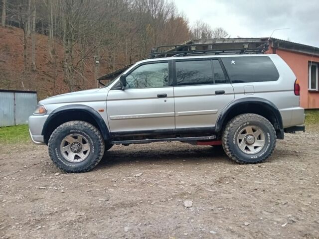 Сірий Міцубісі Паджеро Спорт, об'ємом двигуна 3 л та пробігом 376 тис. км за 2100 $, фото 1 на Automoto.ua