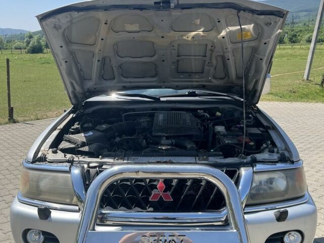 Серый Мицубиси Паджеро Спорт, объемом двигателя 3 л и пробегом 203 тыс. км за 11450 $, фото 14 на Automoto.ua