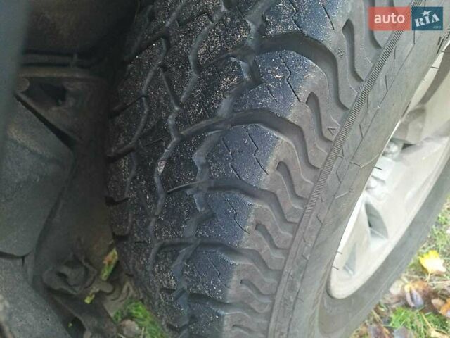 Сірий Міцубісі Паджеро Спорт, об'ємом двигуна 3 л та пробігом 380 тис. км за 6000 $, фото 7 на Automoto.ua