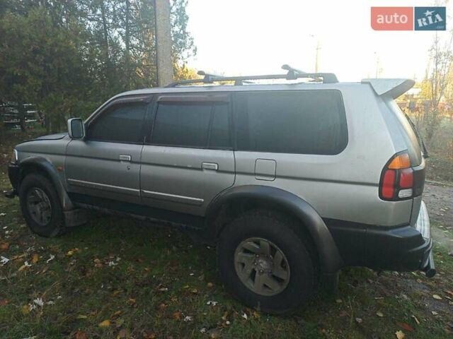 Сірий Міцубісі Паджеро Спорт, об'ємом двигуна 3 л та пробігом 380 тис. км за 6000 $, фото 1 на Automoto.ua
