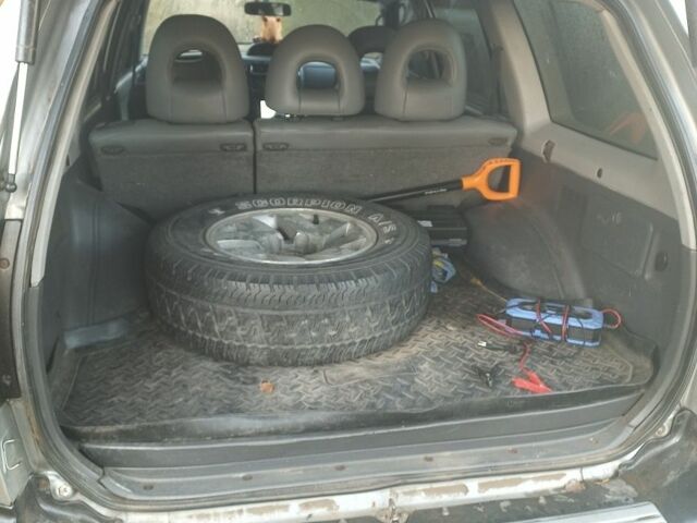 Серый Мицубиси Паджеро Спорт, объемом двигателя 3 л и пробегом 380 тыс. км за 6000 $, фото 6 на Automoto.ua