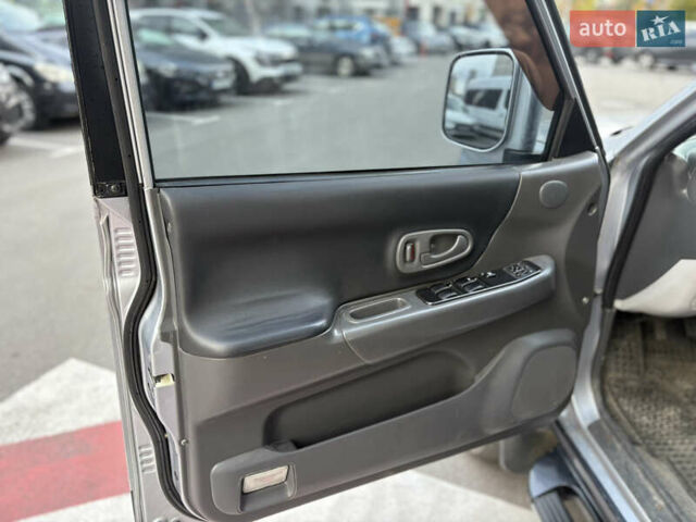 Мицубиси Паджеро Спорт 2005 в Киеве на Automoto.ua Серый Мицубиси Паджеро Спорт, объемом двигателя 3 л и пробегом 330 тыс. км за 5850 $, фото 5 на Automoto.ua