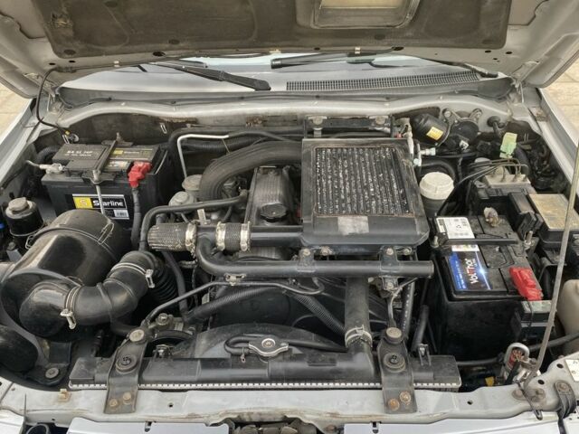 Сірий Міцубісі Паджеро Спорт, об'ємом двигуна 2.5 л та пробігом 305 тис. км за 6400 $, фото 14 на Automoto.ua