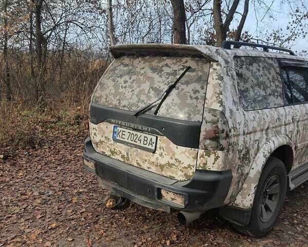 Серый Мицубиси Паджеро Спорт, объемом двигателя 2.48 л и пробегом 272 тыс. км за 9000 $, фото 4 на Automoto.ua